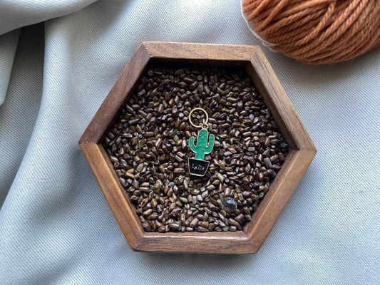Cactus stitch marker