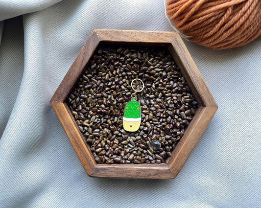 Cactus stitch marker
