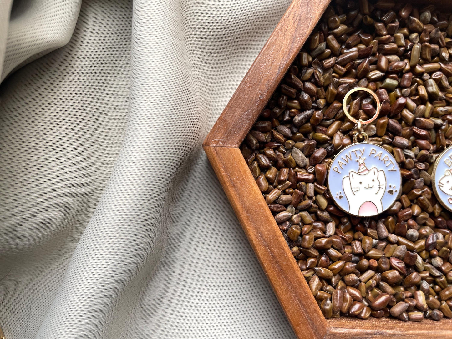 Cat stitch markers