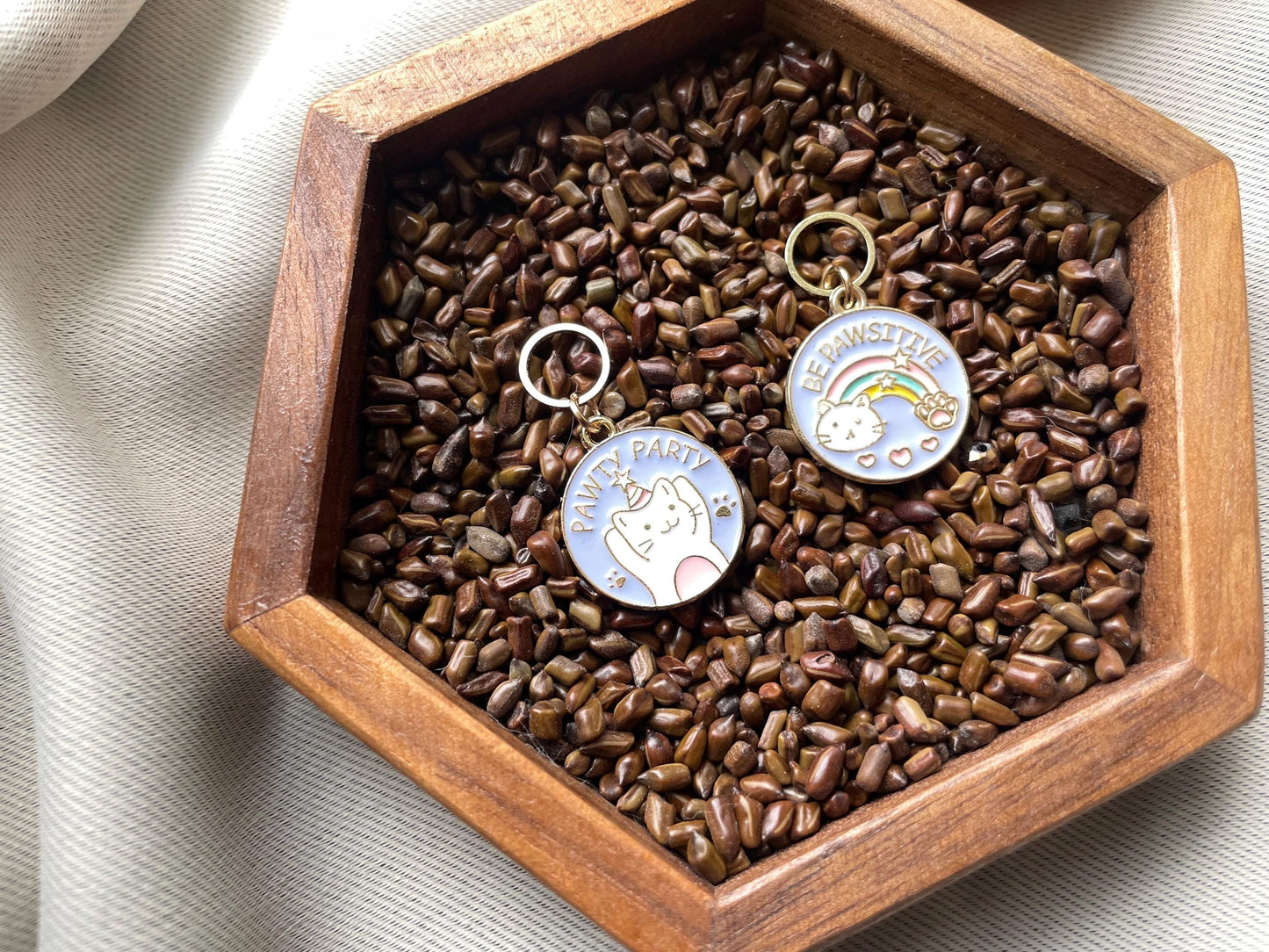 Cat stitch markers