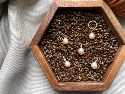 Freshwater Pearl Stitch Markers