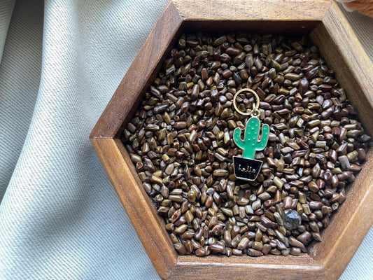 Cactus stitch marker